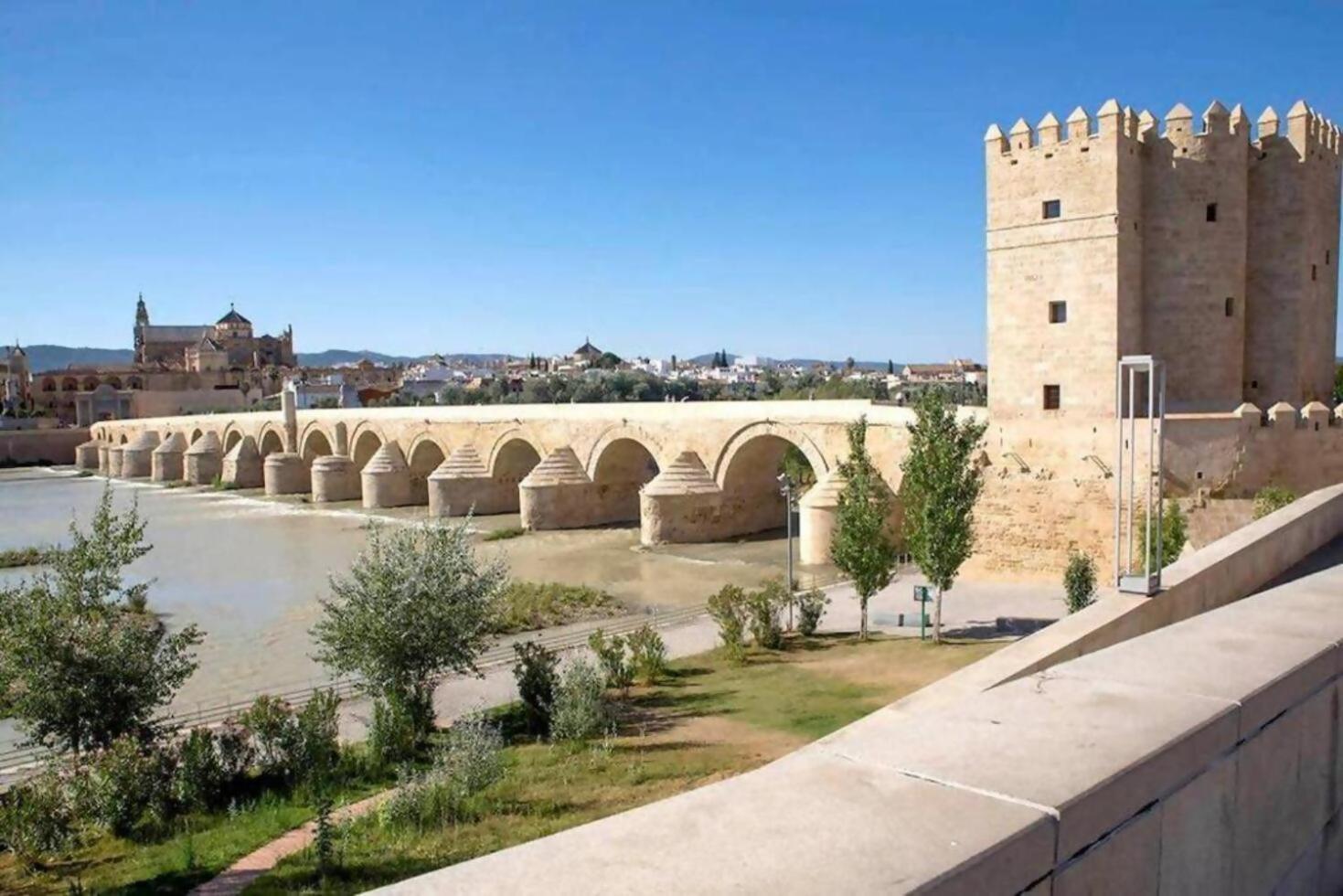 דירות קורדובה Calahorra Experience מראה חיצוני תמונה